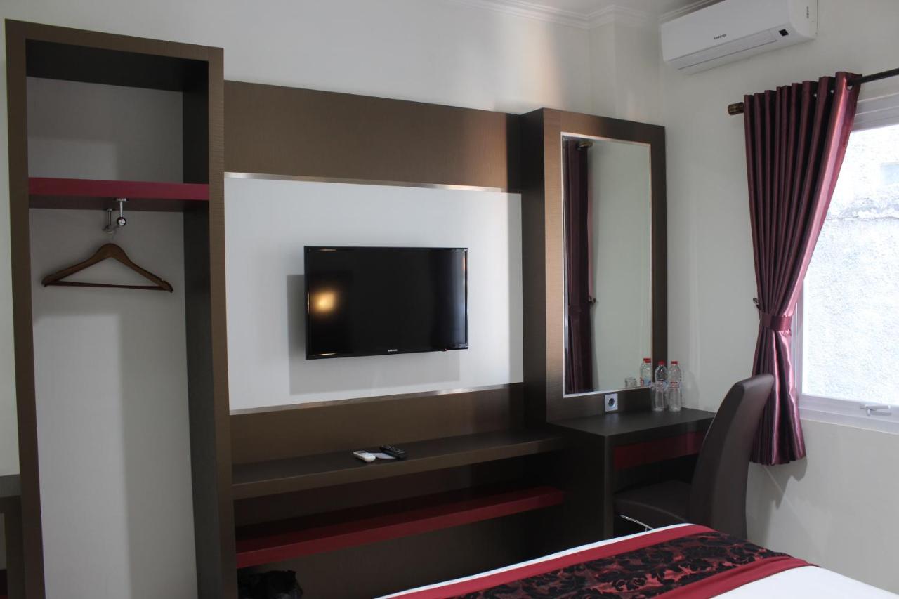 Idea'S Hotel Jalan Ibrahim Aji Bandung Exterior foto
